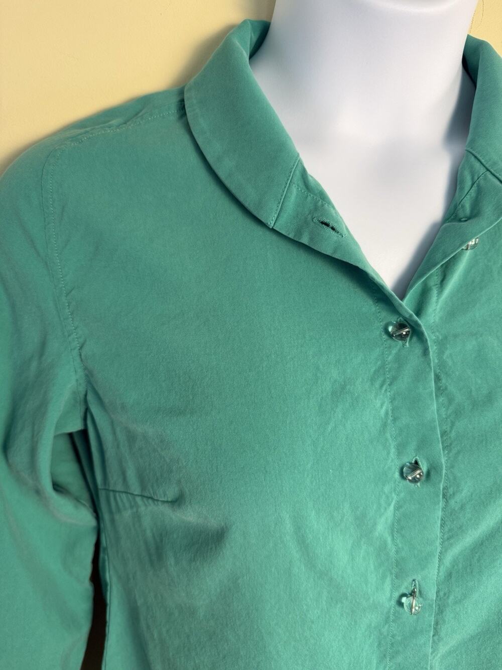 Soft Surroundings Green Silk Blouse medium Vibrant statement piece Old money